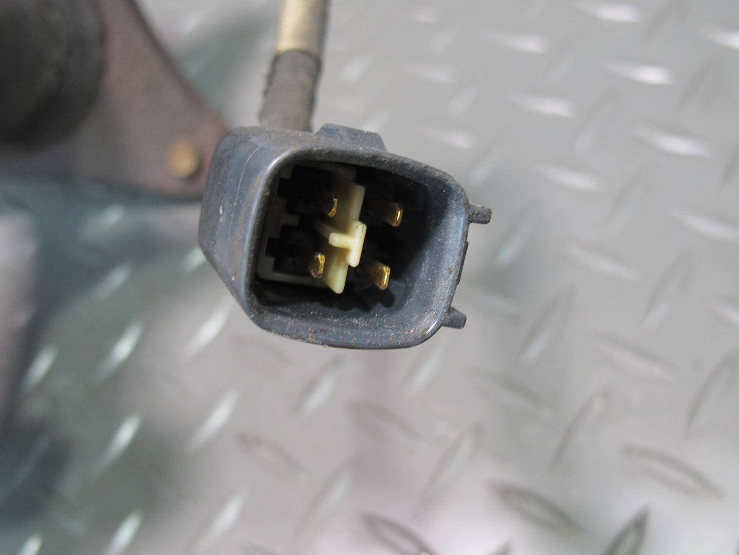 98-00 Lexus UZZ30L SC400 1UZFE Right Exhaust Manifold w O2 Oxygen Sensor OEM