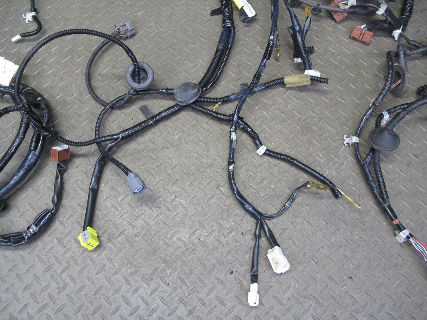 11-15 Nissan Z34 370Z Coupe Left Body Trunk Wire Wiring Harness 24014-1TG0A OEM