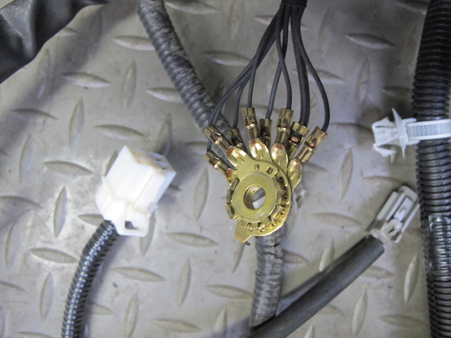 11-15 Nissan Z34 370Z Coupe Left Body Trunk Wire Wiring Harness 24014-1TG0A OEM