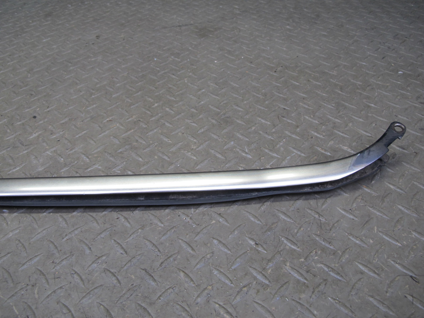 94-95 Mercedes W124 300D Sedan Set of 2 Rear Window Molding Trim Silver OEM