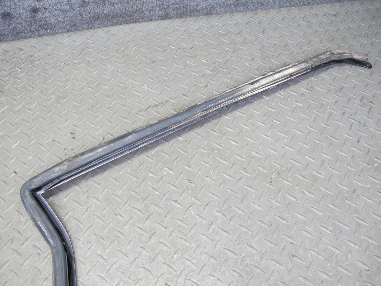 94-95 Mercedes W124 300D Sedan Set of 2 Rear Window Molding Trim Silver OEM