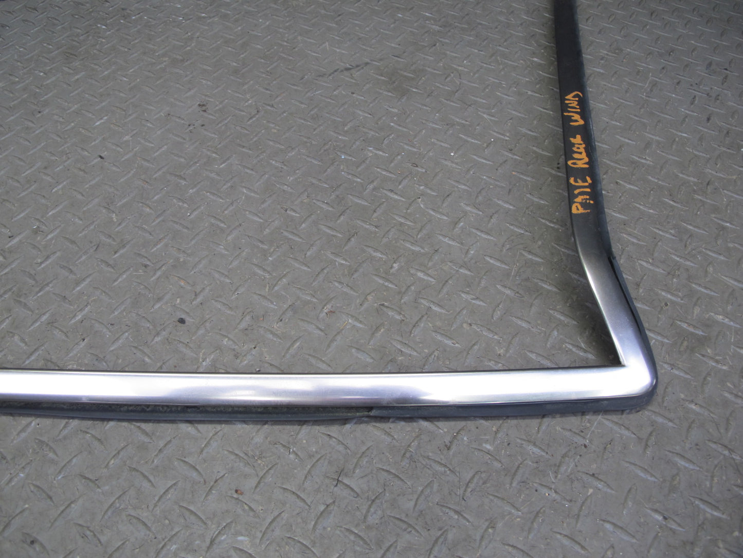 94-95 Mercedes W124 300D Sedan Set of 2 Rear Window Molding Trim Silver OEM