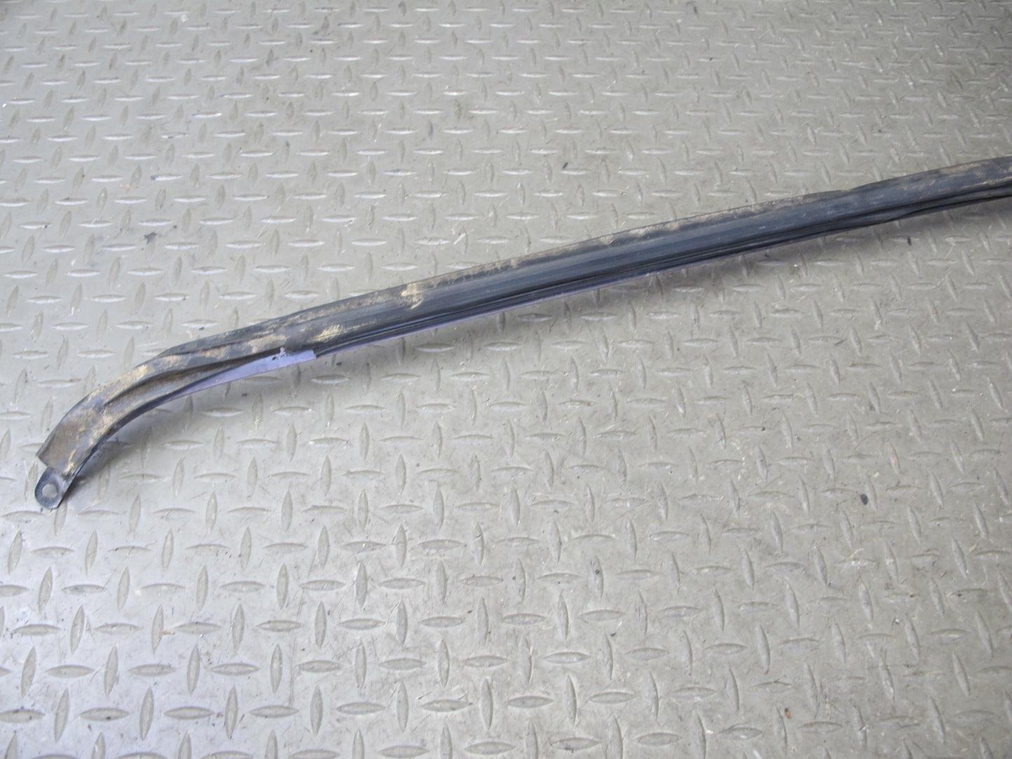 94-95 Mercedes W124 300D Sedan Set of 2 Rear Window Molding Trim Silver OEM