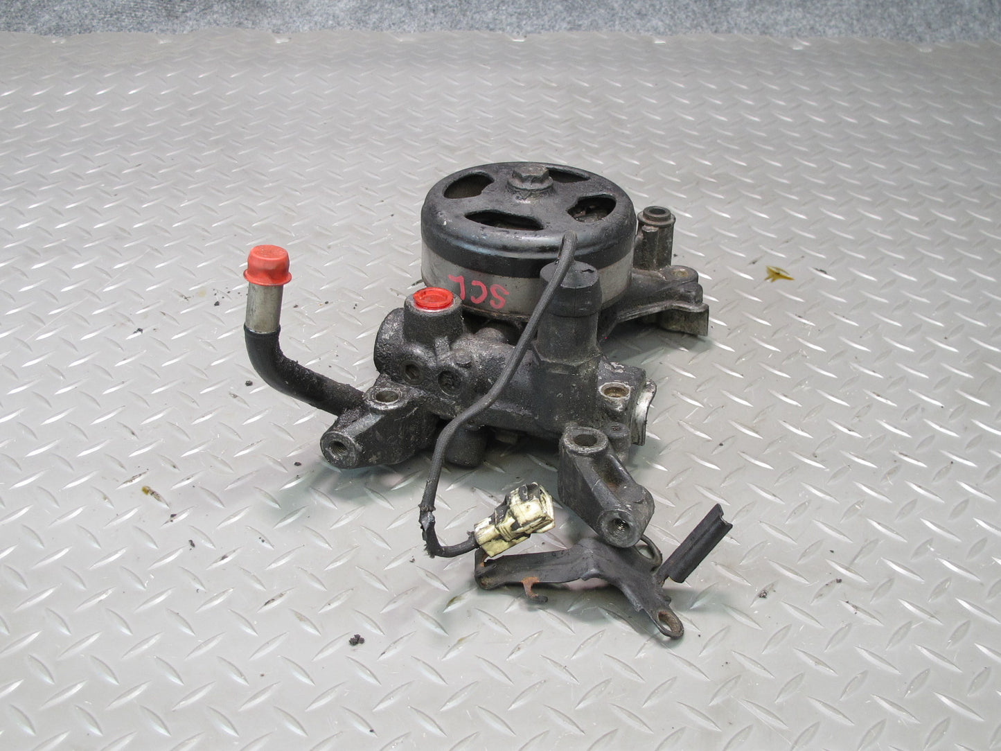 98-00 Lexus UZZ30L SC400 1UZFE Hydraulic Fan Pump OEM