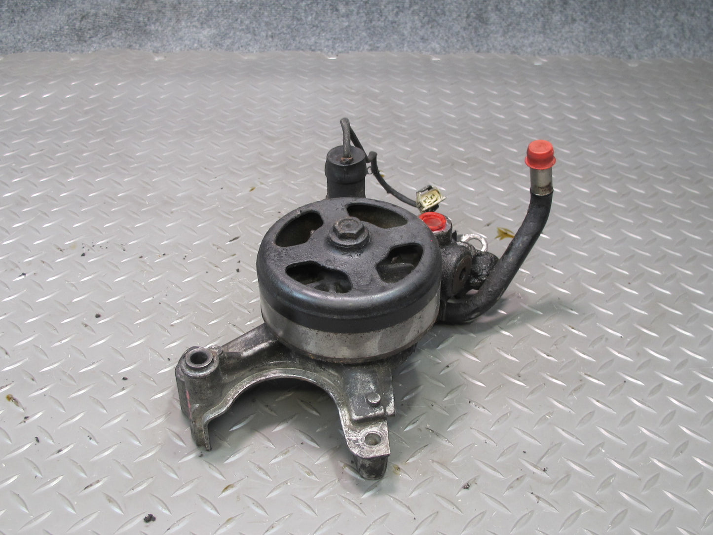 98-00 Lexus UZZ30L SC400 1UZFE Hydraulic Fan Pump OEM