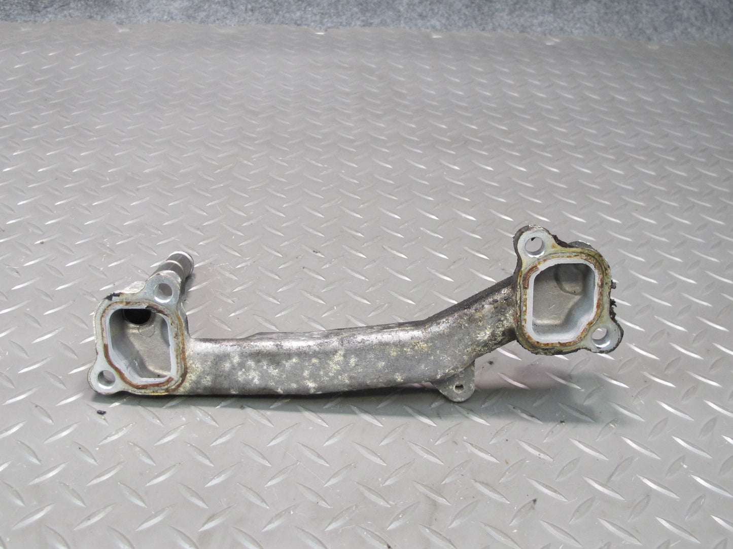 98-00 Lexus UZZ30L SC400 1UZFE Engine Coolant Water Bypass Line Tube OEM