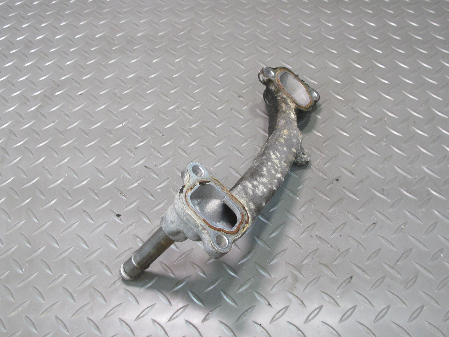 98-00 Lexus UZZ30L SC400 1UZFE Engine Coolant Water Bypass Line Tube OEM