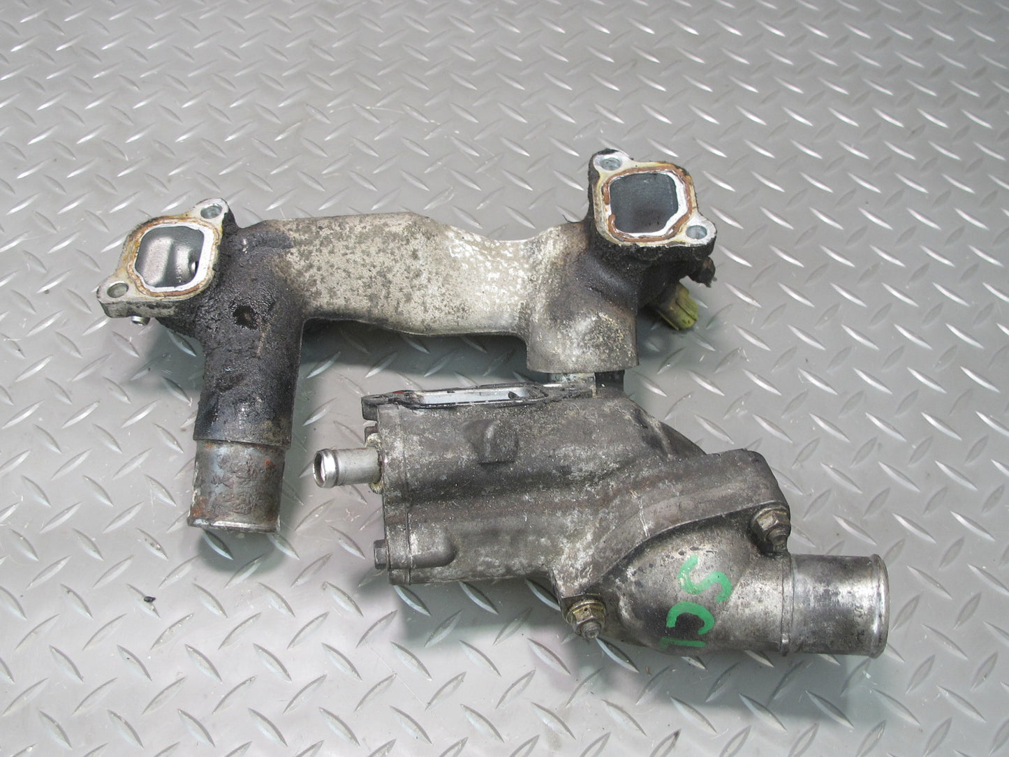 98-00 Lexus UZZ30L SC400 1UZFE Engine Coolant Water Bypass Tube w Thermostat OEM