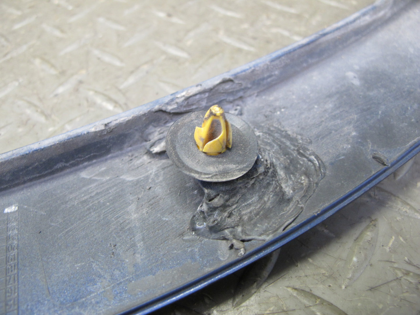 17-20 Maserati Levante M161 Rear Right Left Wheel Arch Fender Flare Molding Set