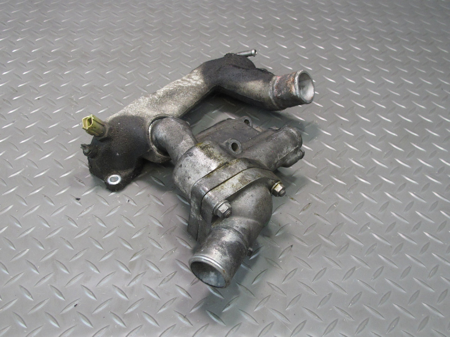 98-00 Lexus UZZ30L SC400 1UZFE Engine Coolant Water Bypass Tube w Thermostat OEM