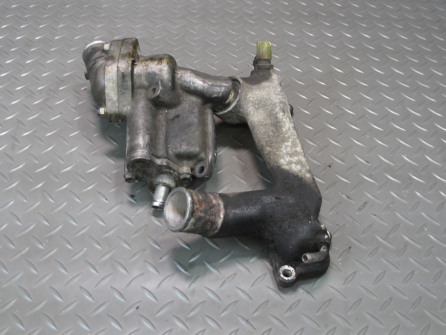 98-00 Lexus UZZ30L SC400 1UZFE Engine Coolant Water Bypass Tube w Thermostat OEM