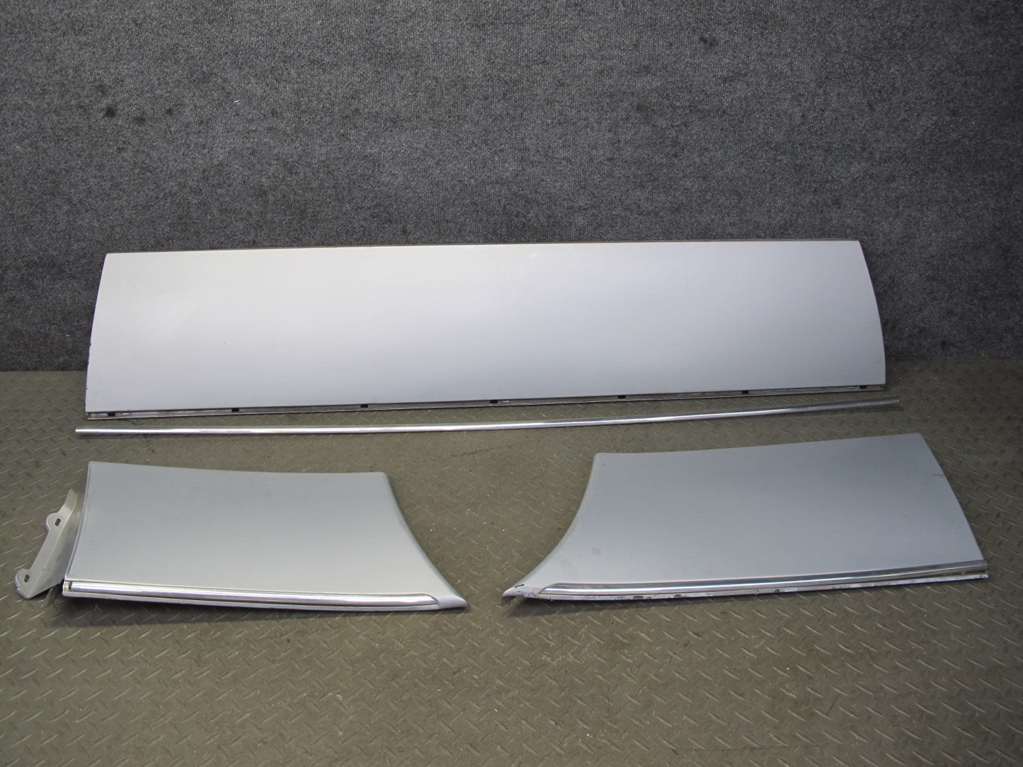 96-99 Mercedes W140 C140 Cl-class Left Door Fender Quarter Trim Molding Set OEM
