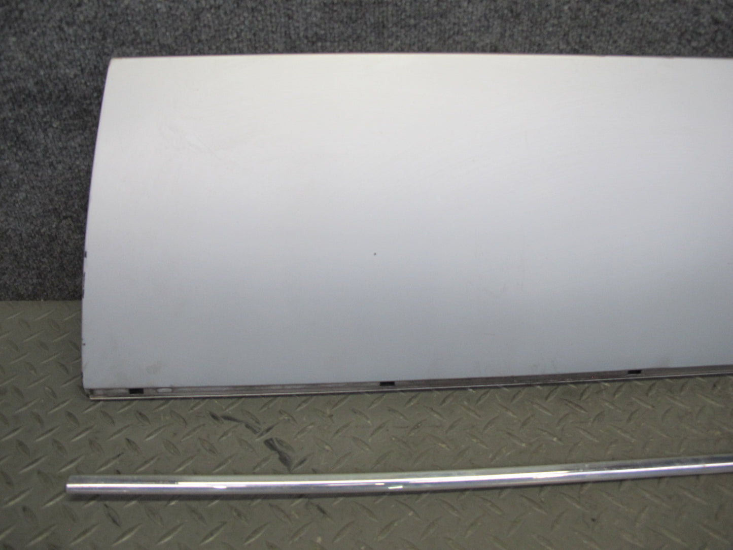 96-99 Mercedes W140 C140 Cl-class Left Door Fender Quarter Trim Molding Set OEM