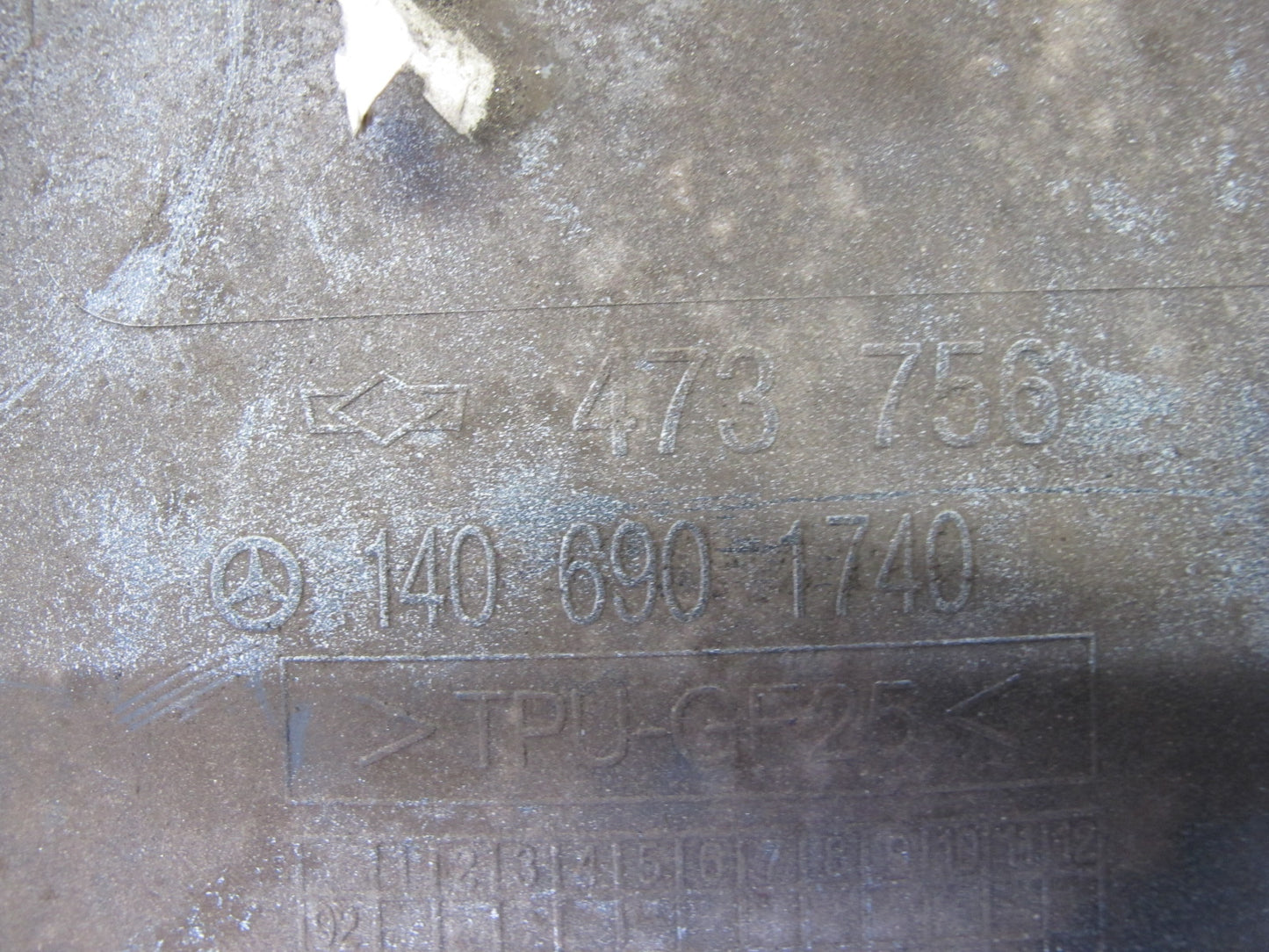 96-99 Mercedes W140 C140 Cl-class Left Door Fender Quarter Trim Molding Set OEM