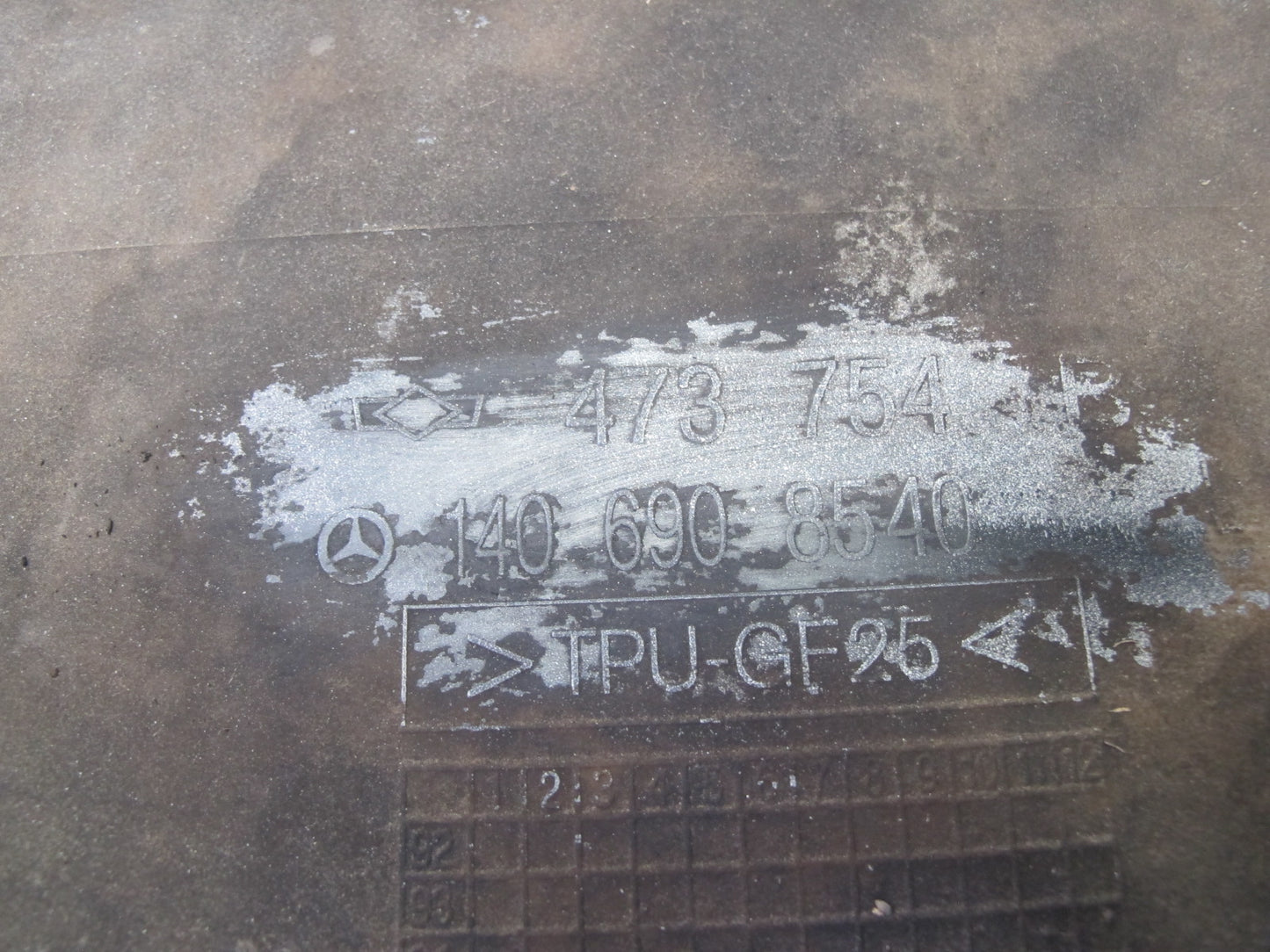 96-99 Mercedes W140 C140 Cl-class Left Door Fender Quarter Trim Molding Set OEM