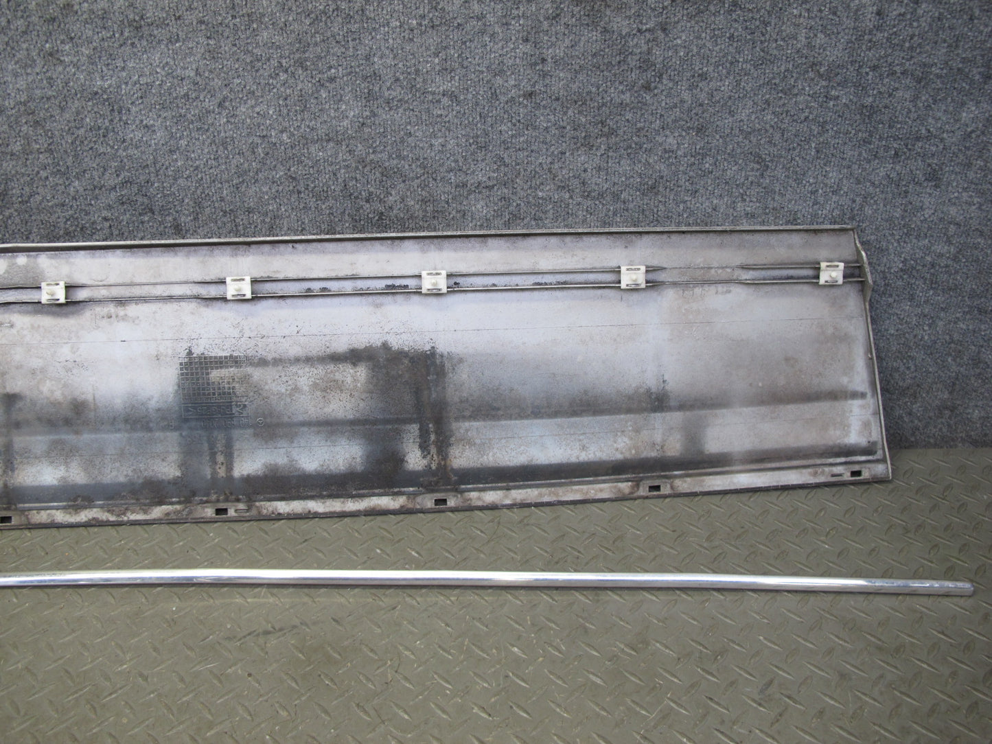 96-99 Mercedes W140 C140 Cl-class Right Door Fender Quarter Trim Molding Set OEM