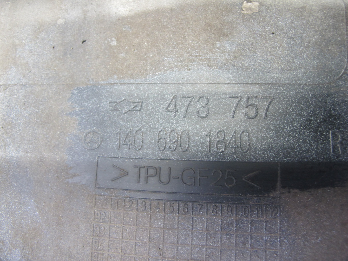 96-99 Mercedes W140 C140 Cl-class Right Door Fender Quarter Trim Molding Set OEM