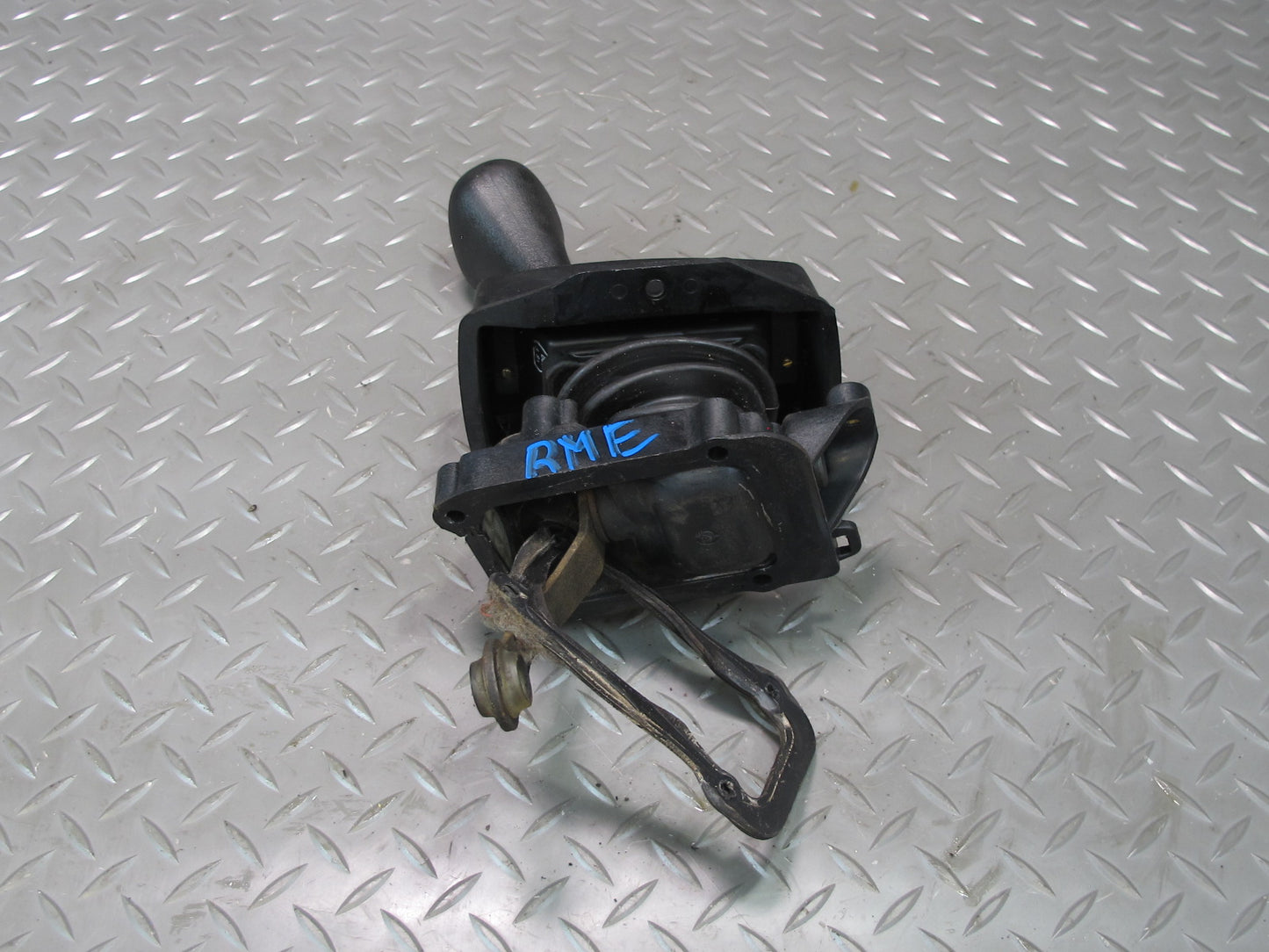 82-85 Mercedes W123 300D A/T Automatic Transmission Gear Shifter Black OEM