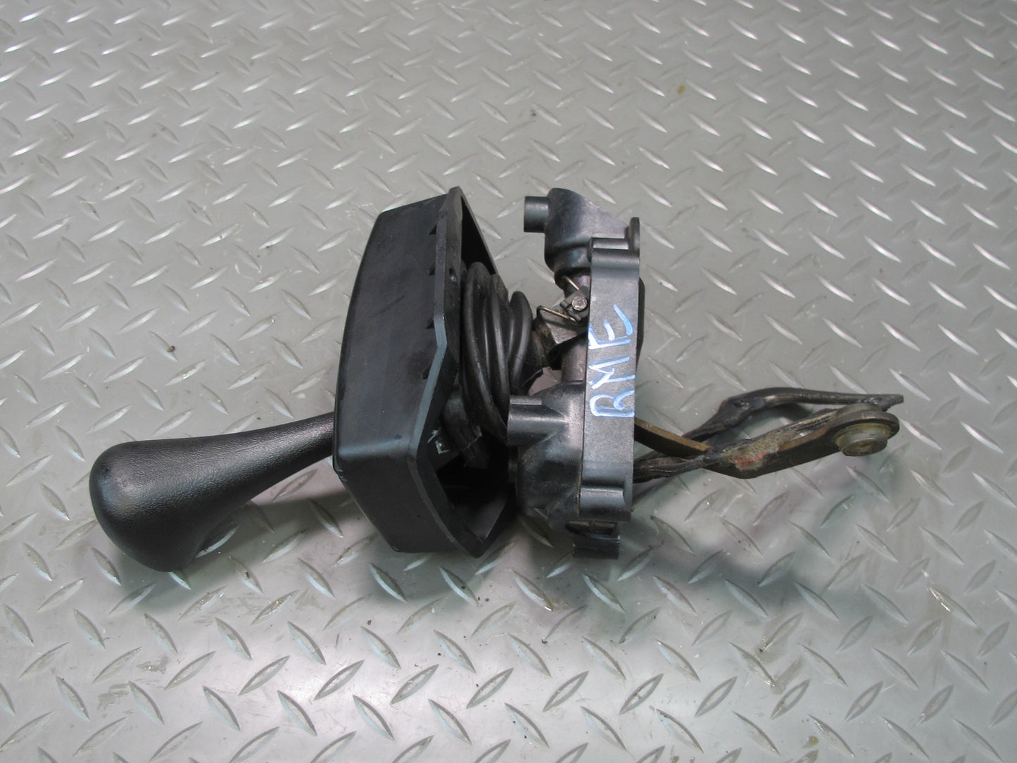 82-85 Mercedes W123 300D A/T Automatic Transmission Gear Shifter Black OEM