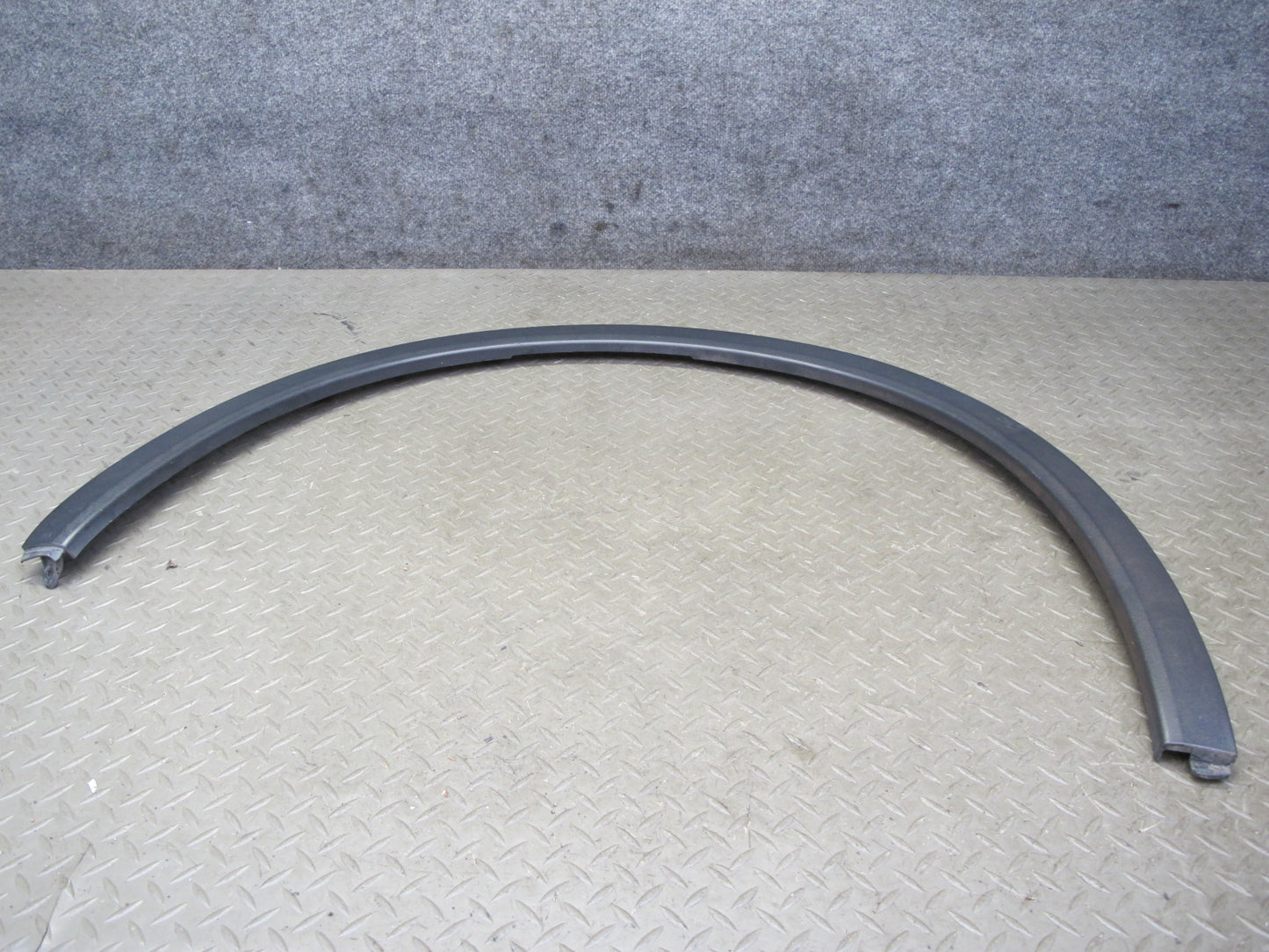 2011-2018 Porsche Cayenne 958 Front Left Side Wheel Fender Flare Trim Molding