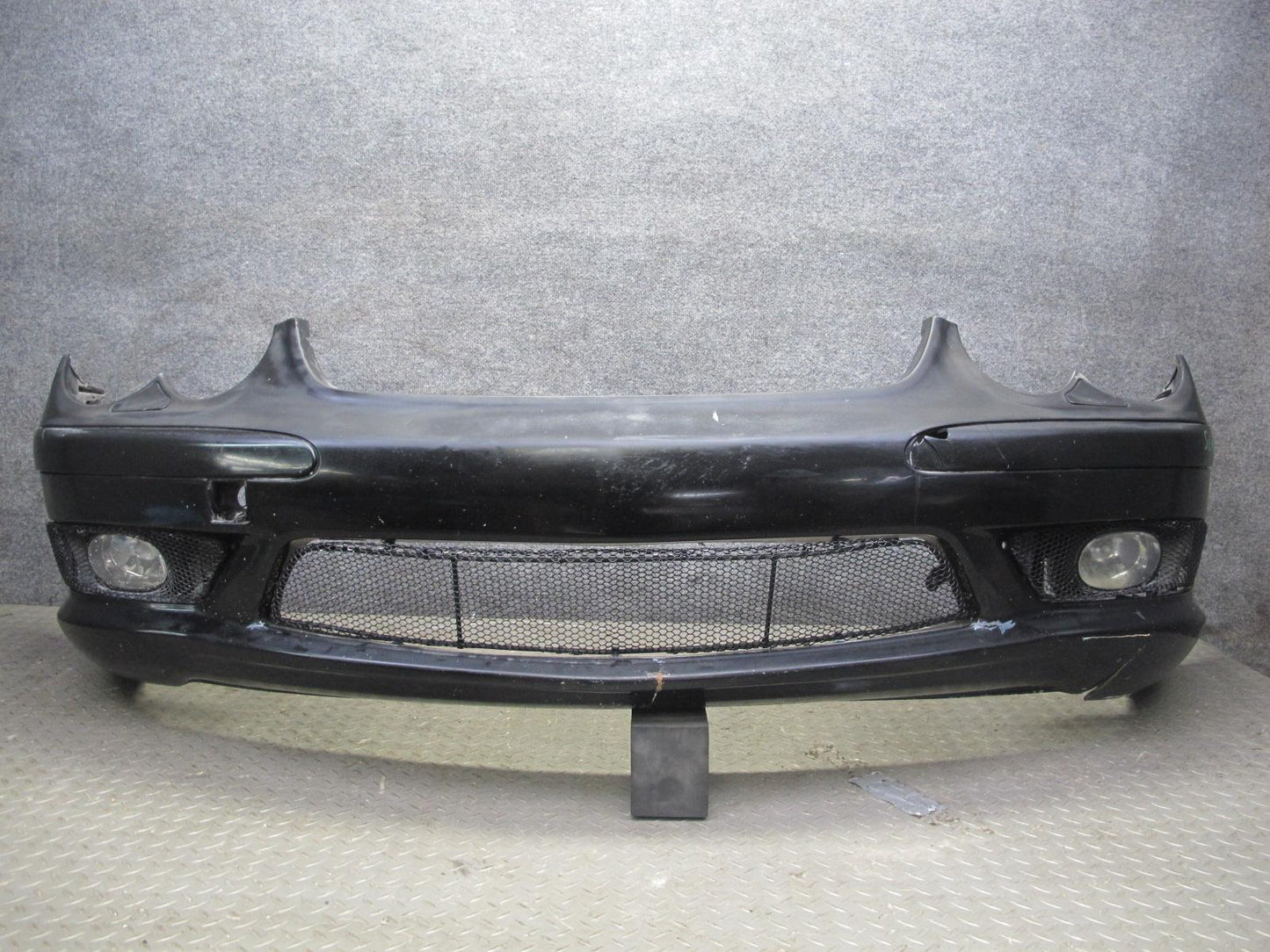 03-06 Mercedes R230 Sl-class AMG Front Bumper Cover w Fog Lights OEM