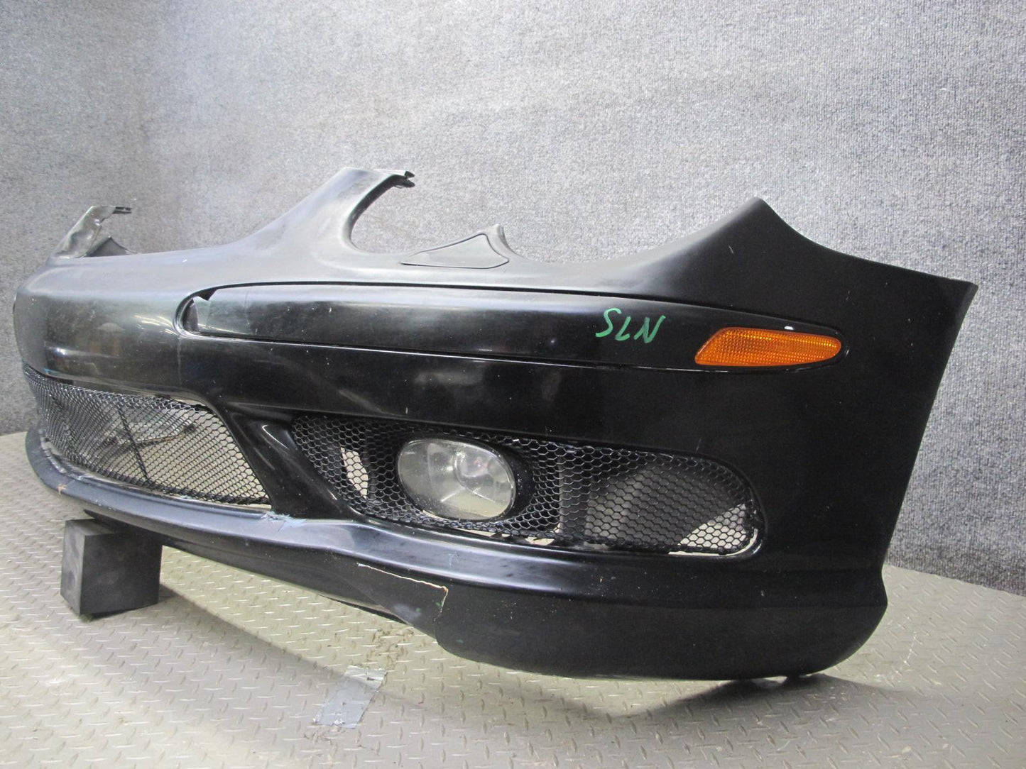 03-06 Mercedes R230 Sl-class AMG Front Bumper Cover w Fog Lights OEM