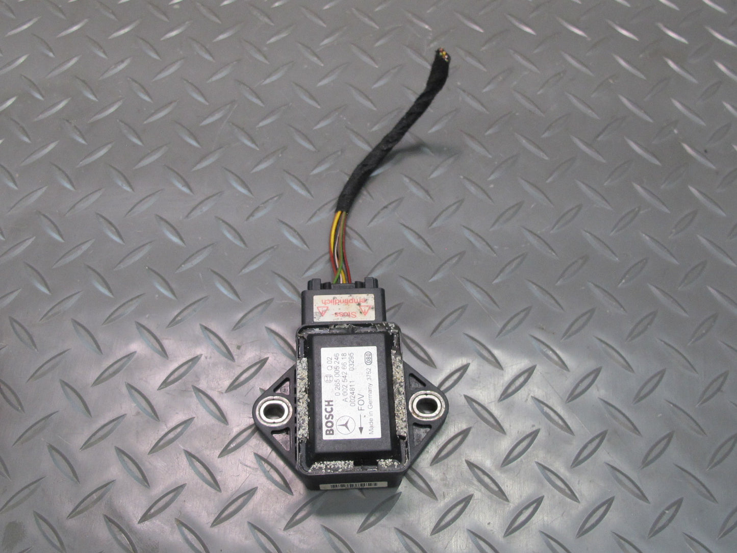 03-06 Mercedes R230 SL YAW Turn Rate Acceleration Speed Sensor 0025426618 OEM