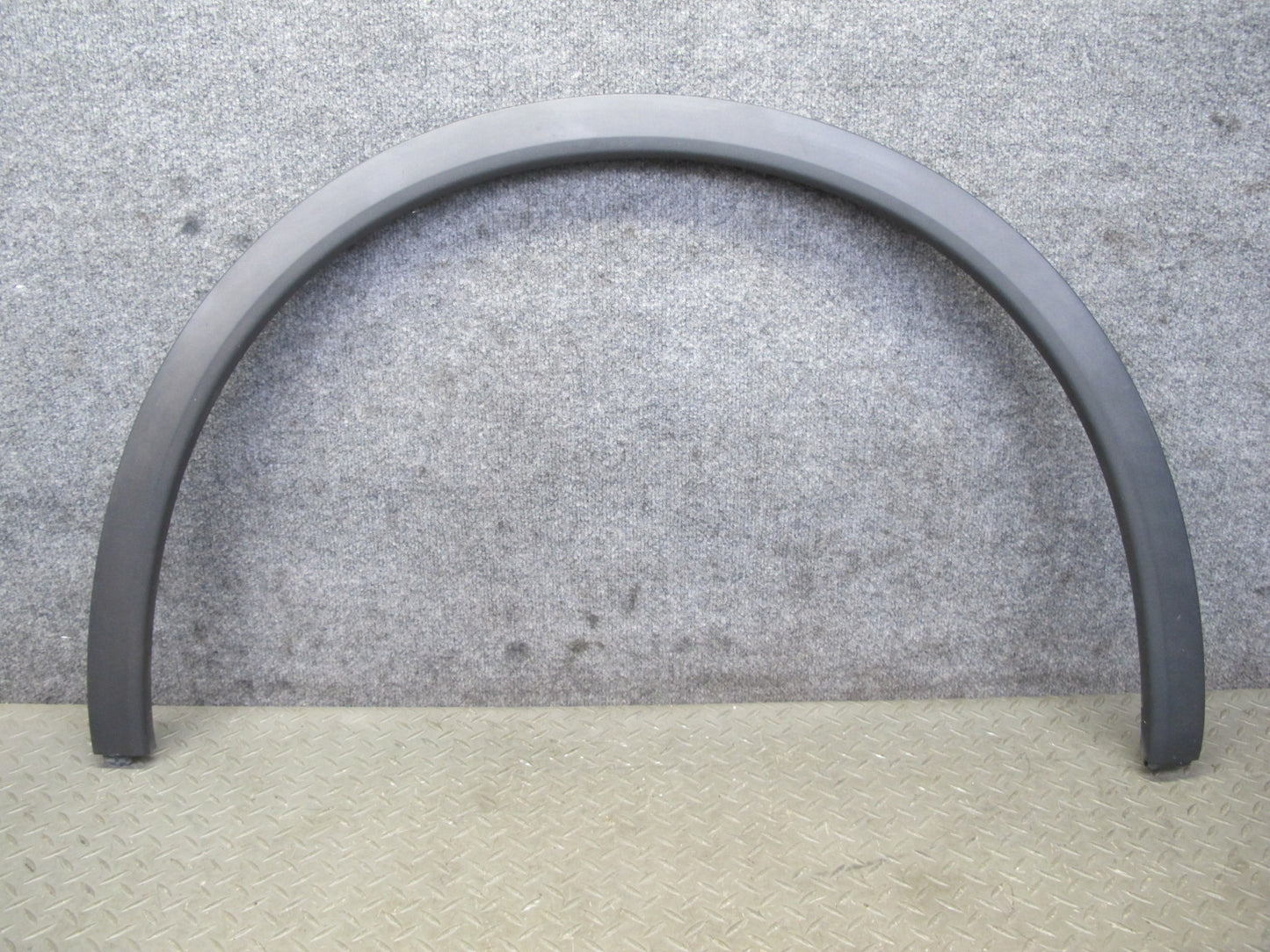 2011-2018 Porsche Cayenne 958 Front Right Side Wheel Fender Flare Trim Molding