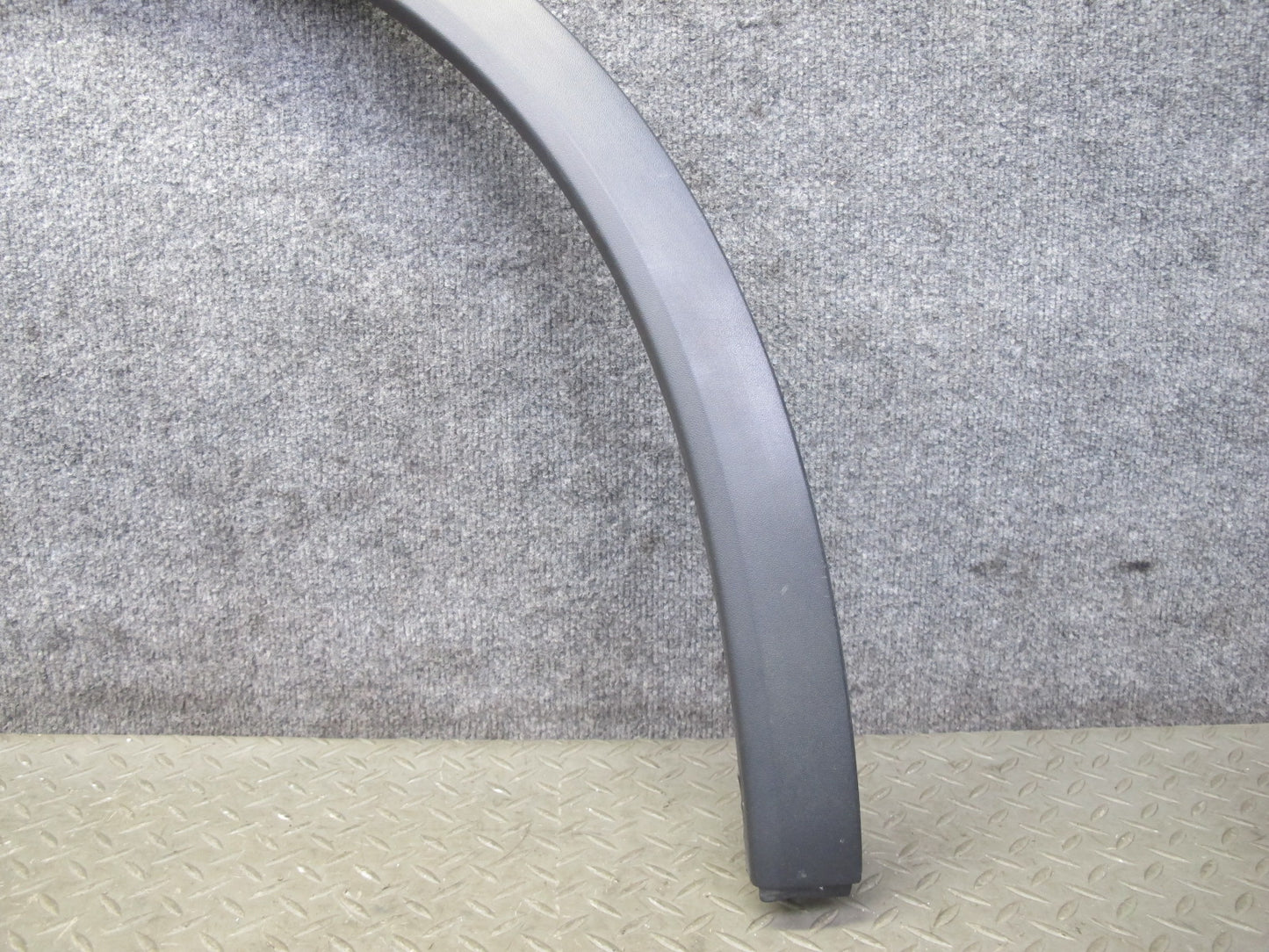 2011-2018 Porsche Cayenne 958 Front Right Side Wheel Fender Flare Trim Molding