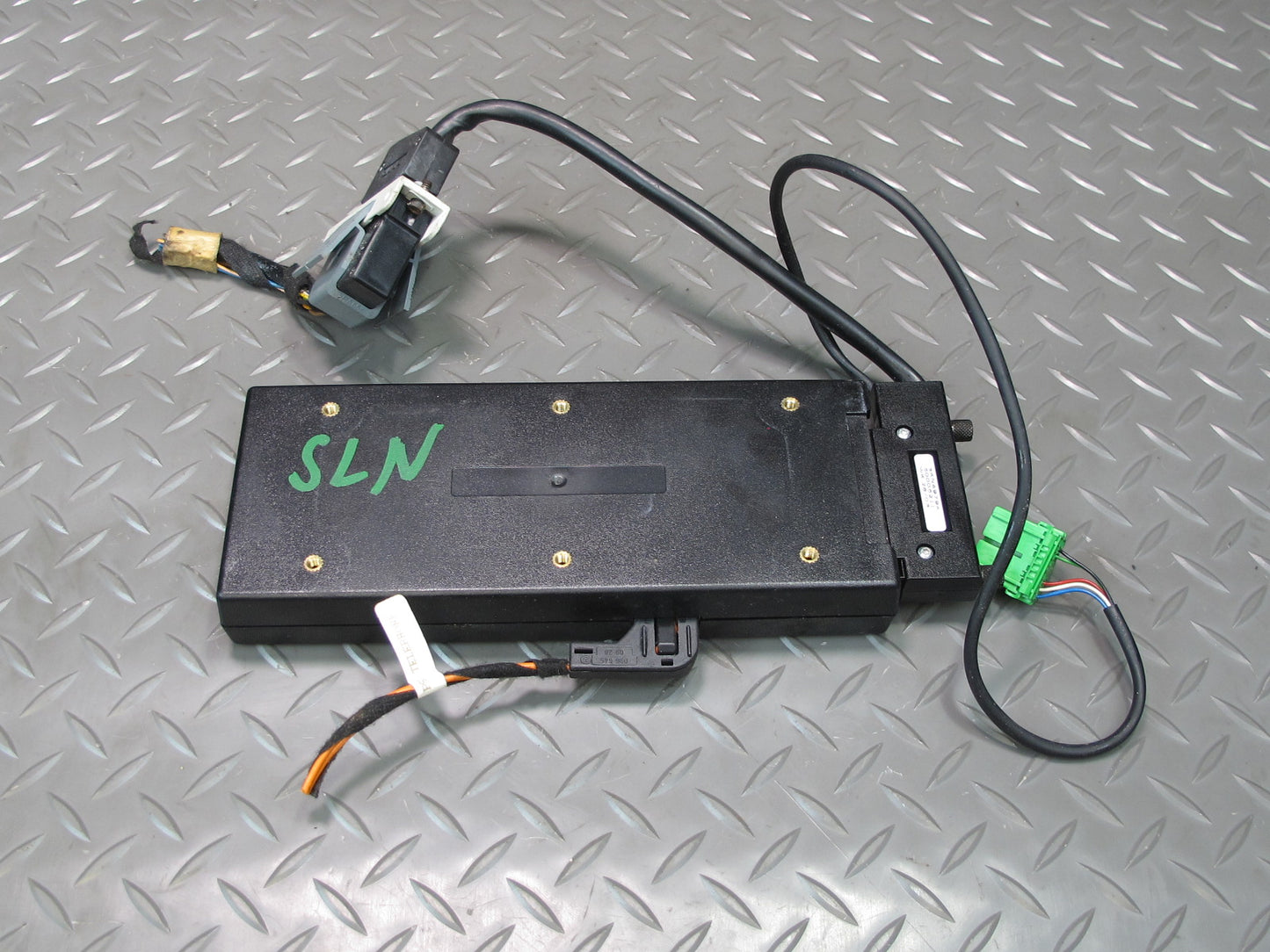 03-06 Mercedes R230 Sl-class Voice Command Communication Control Module OEM