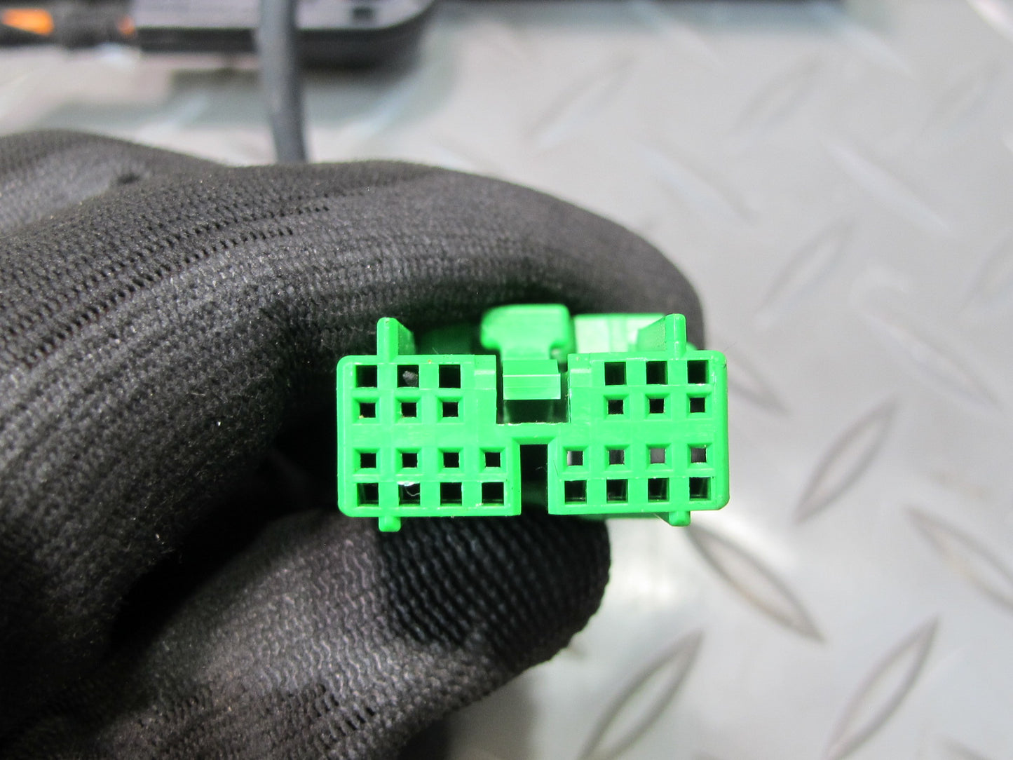 03-06 Mercedes R230 Sl-class Voice Command Communication Control Module OEM