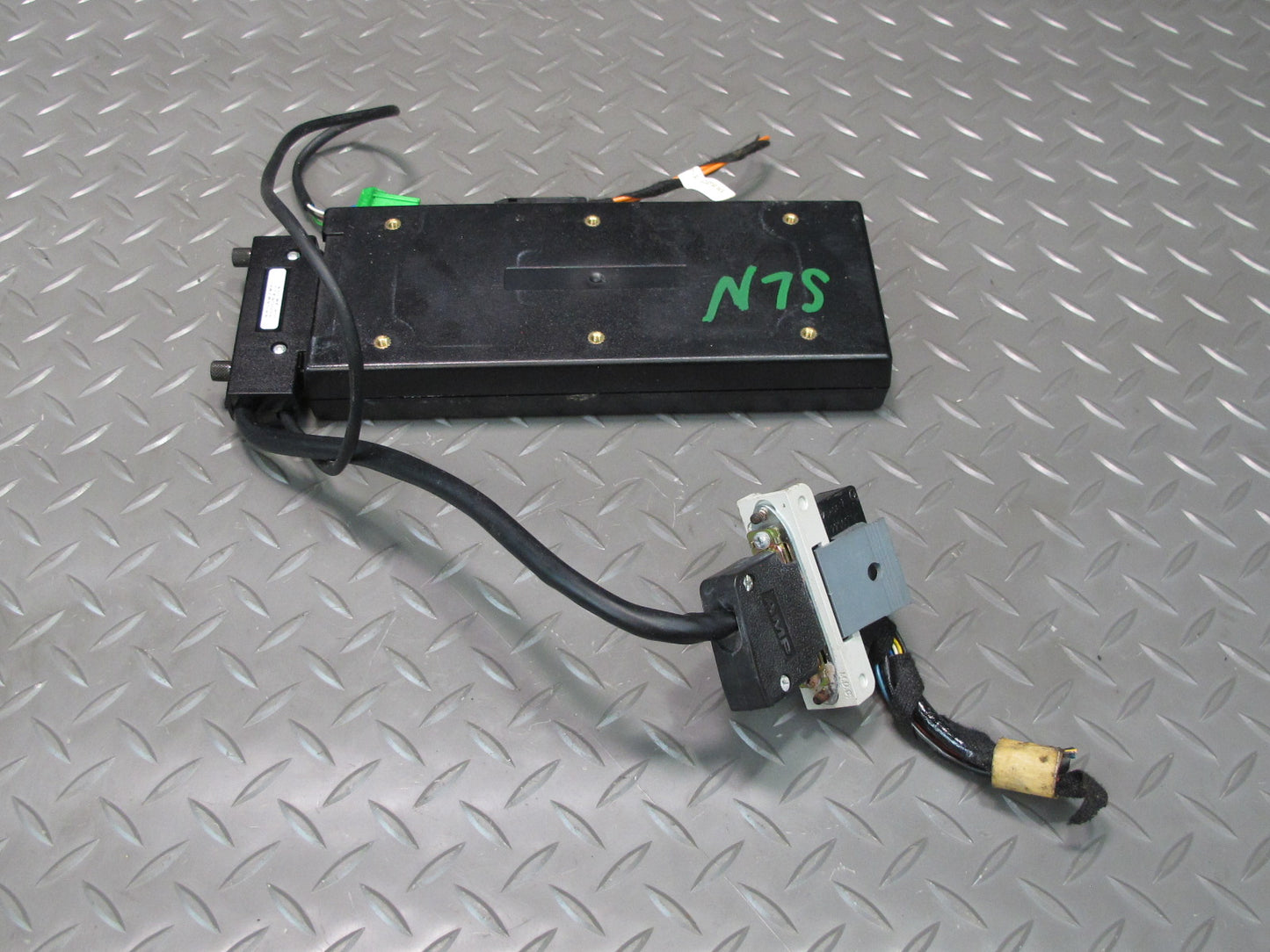 03-06 Mercedes R230 Sl-class Voice Command Communication Control Module OEM