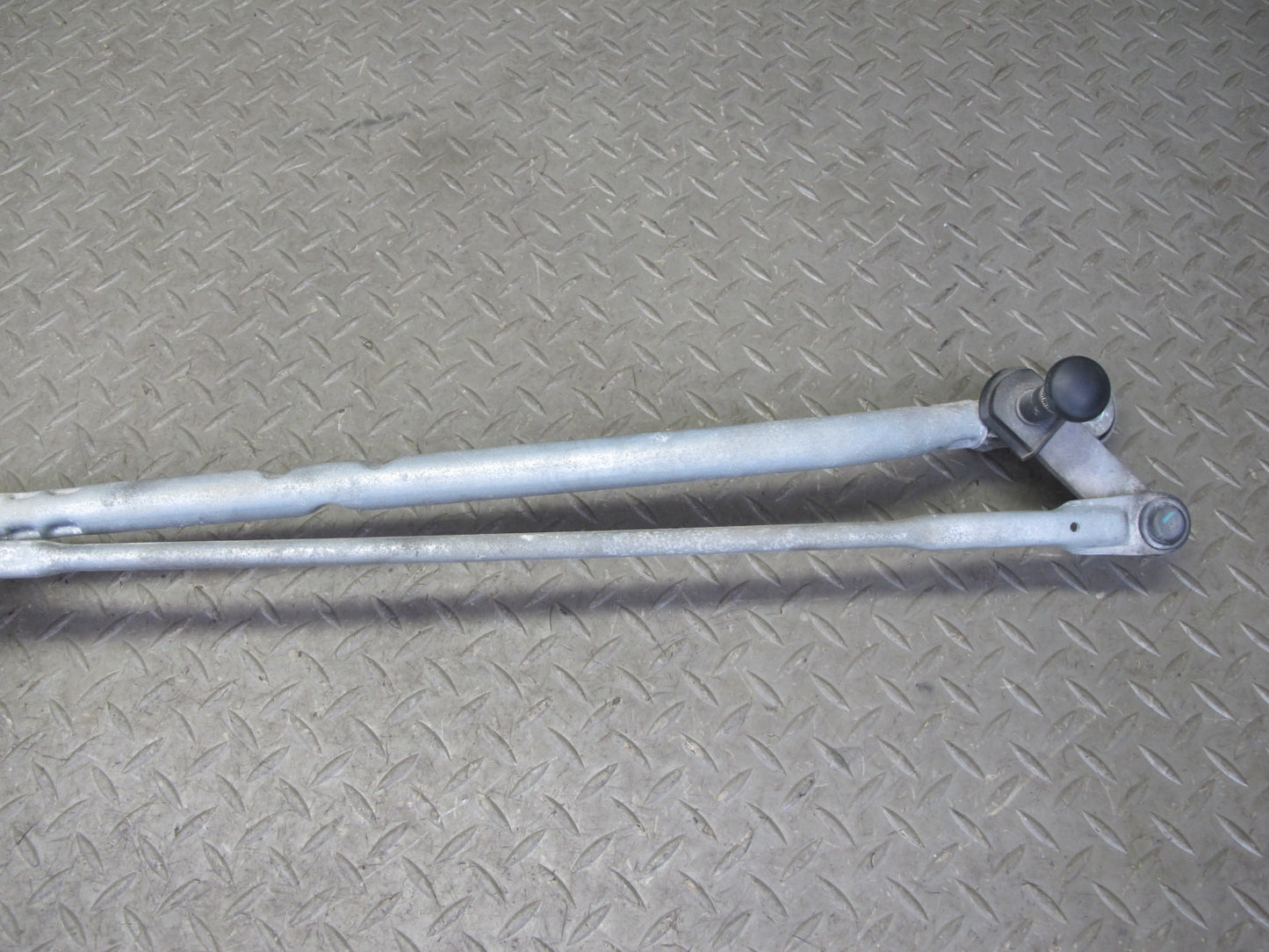 2011-2018 Porsche Cayenne 958 Windshield Wiper Transmission Linkage W/ Motor