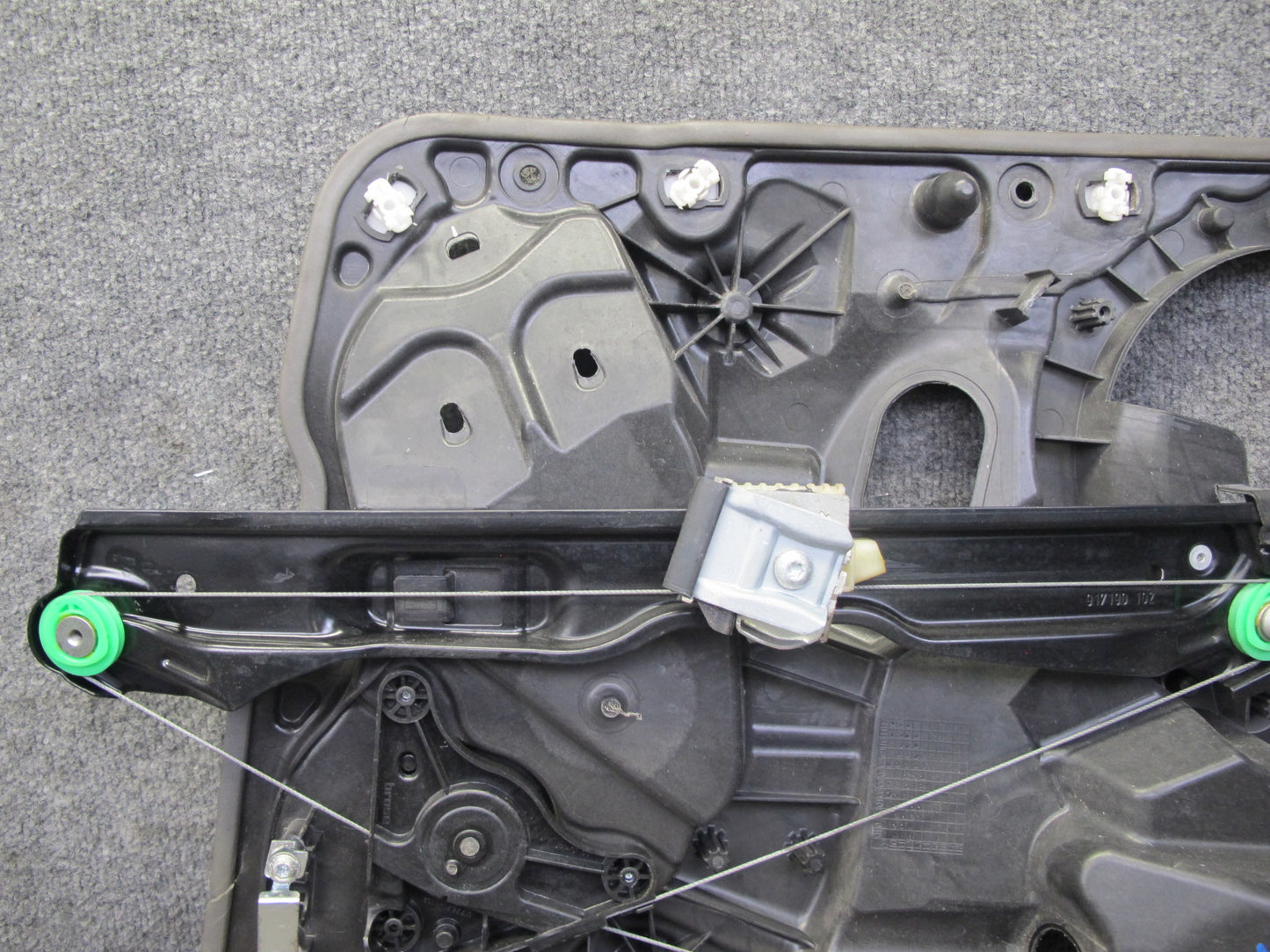 2011-2018 Porsche Cayenne 958 Rear Right Pass Side Window Regulator W/ Motor