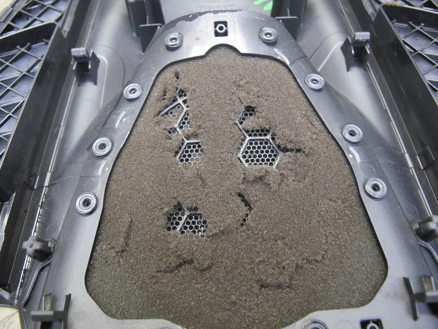 2011-2018 Porsche Cayenne 958 Front Dashboard Center Speaker Grille Trim Cover