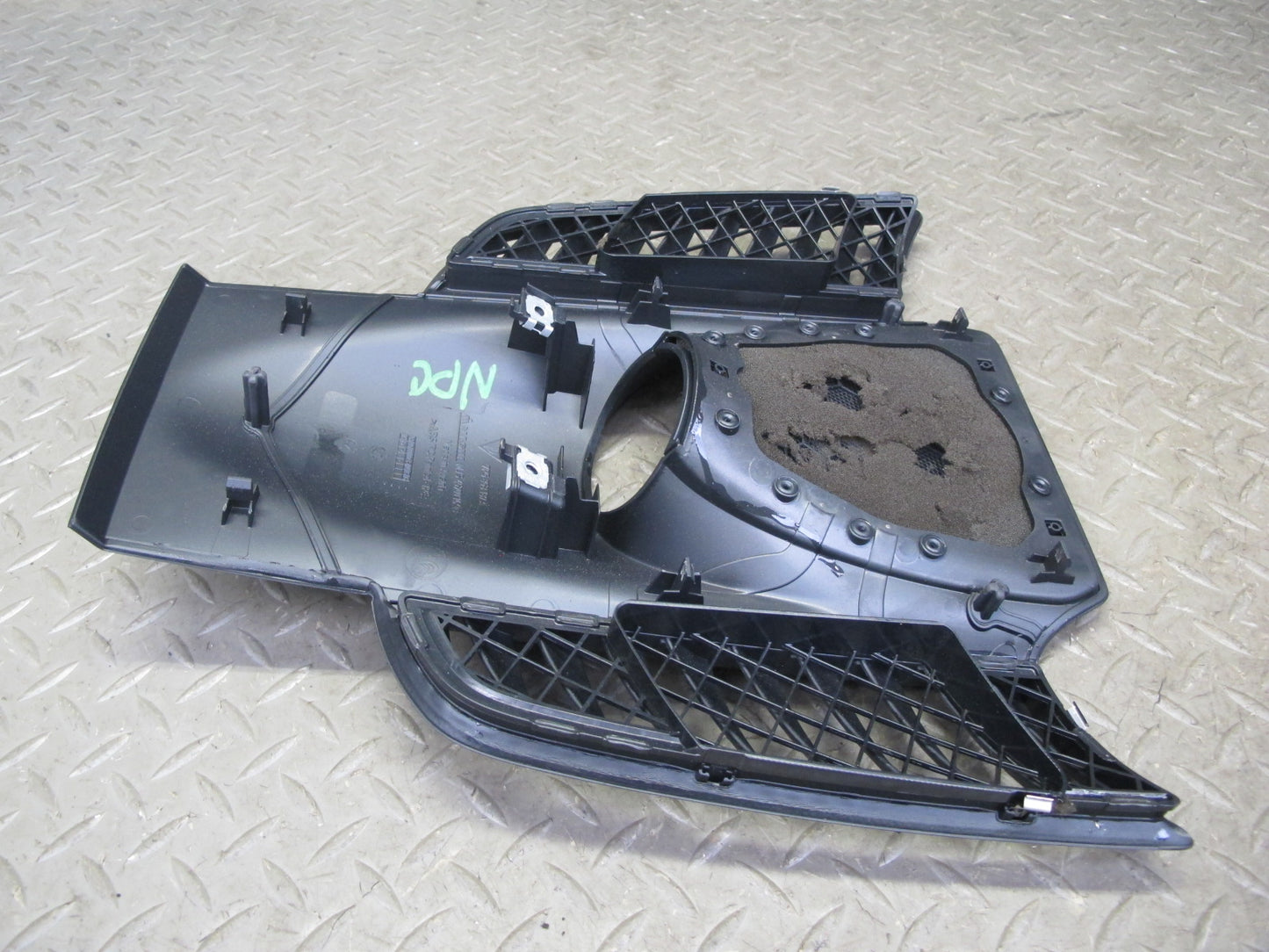 2011-2018 Porsche Cayenne 958 Front Dashboard Center Speaker Grille Trim Cover