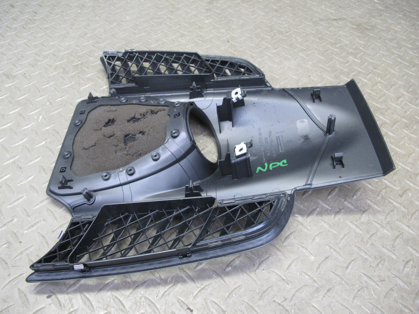 2011-2018 Porsche Cayenne 958 Front Dashboard Center Speaker Grille Trim Cover