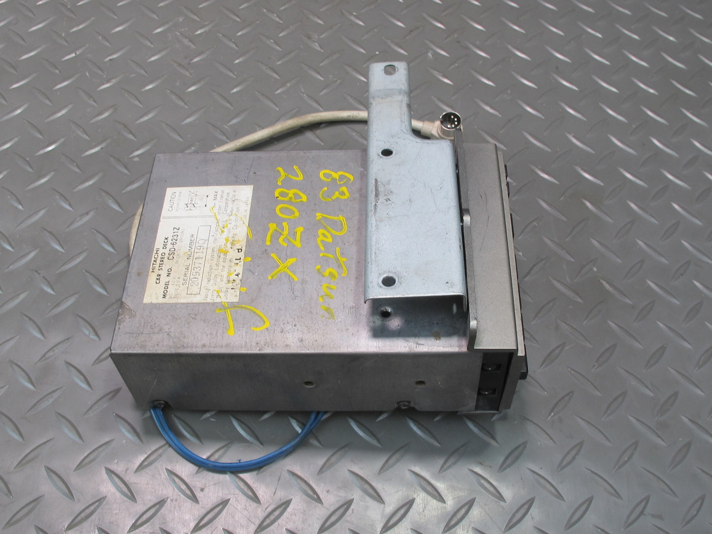 81-83 Datsun Nissan 280ZX Hitachi Stereo Cassette Deck Player CSD-6231Z OEM