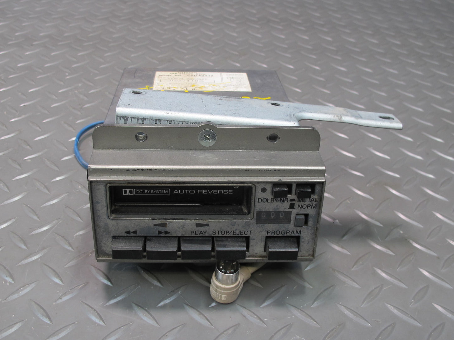 81-83 Datsun Nissan 280ZX Hitachi Stereo Cassette Deck Player CSD-6231Z OEM