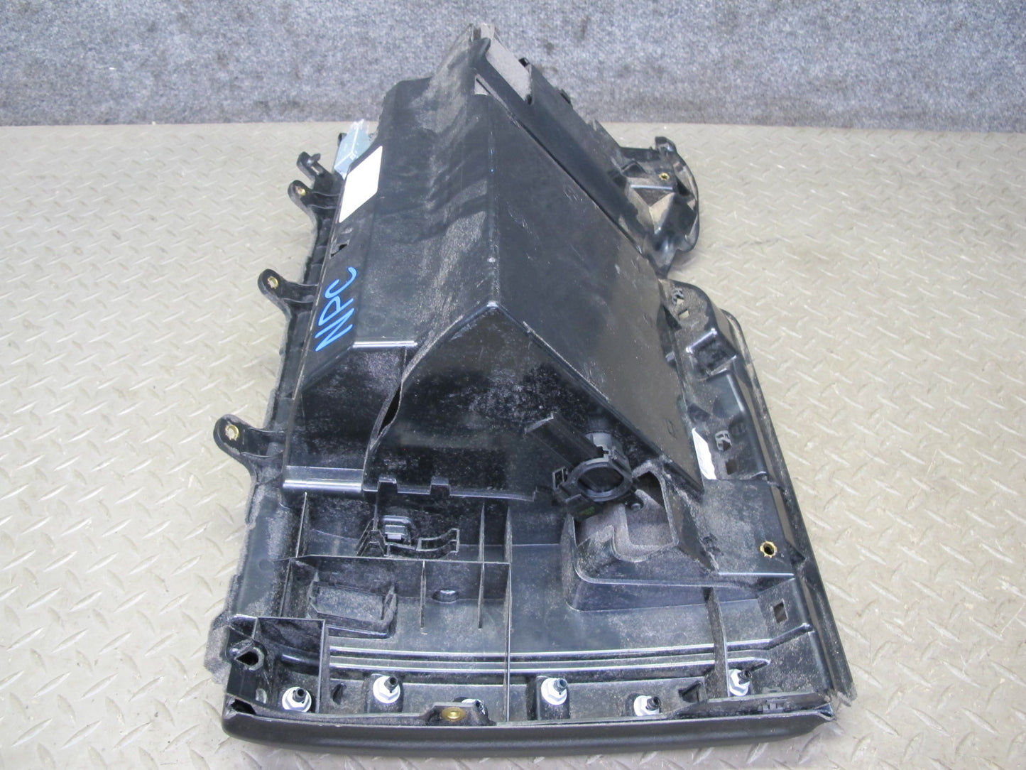 2011-2018 Porsche Cayenne 958 Front Right Dash Glove Box Storage Compartment