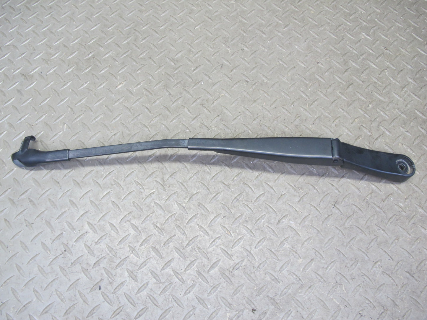 2011-2018 Porsche Cayenne 958 Front Windshield Wiper Arm Right & Left Side Set