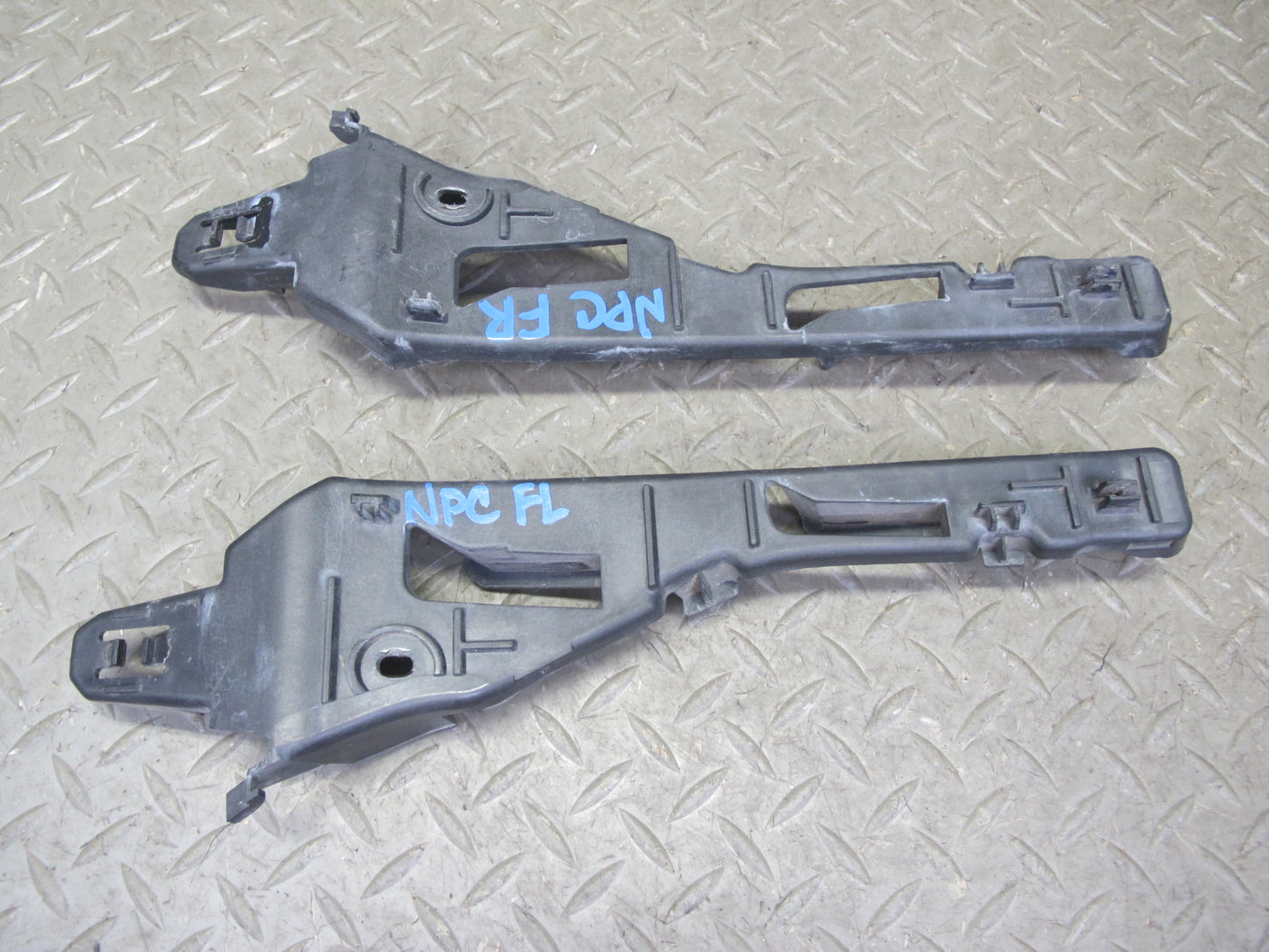 2011-2014 Porsche Cayenne 958 Front Bumper Headlight Mount Bracket Set of 4