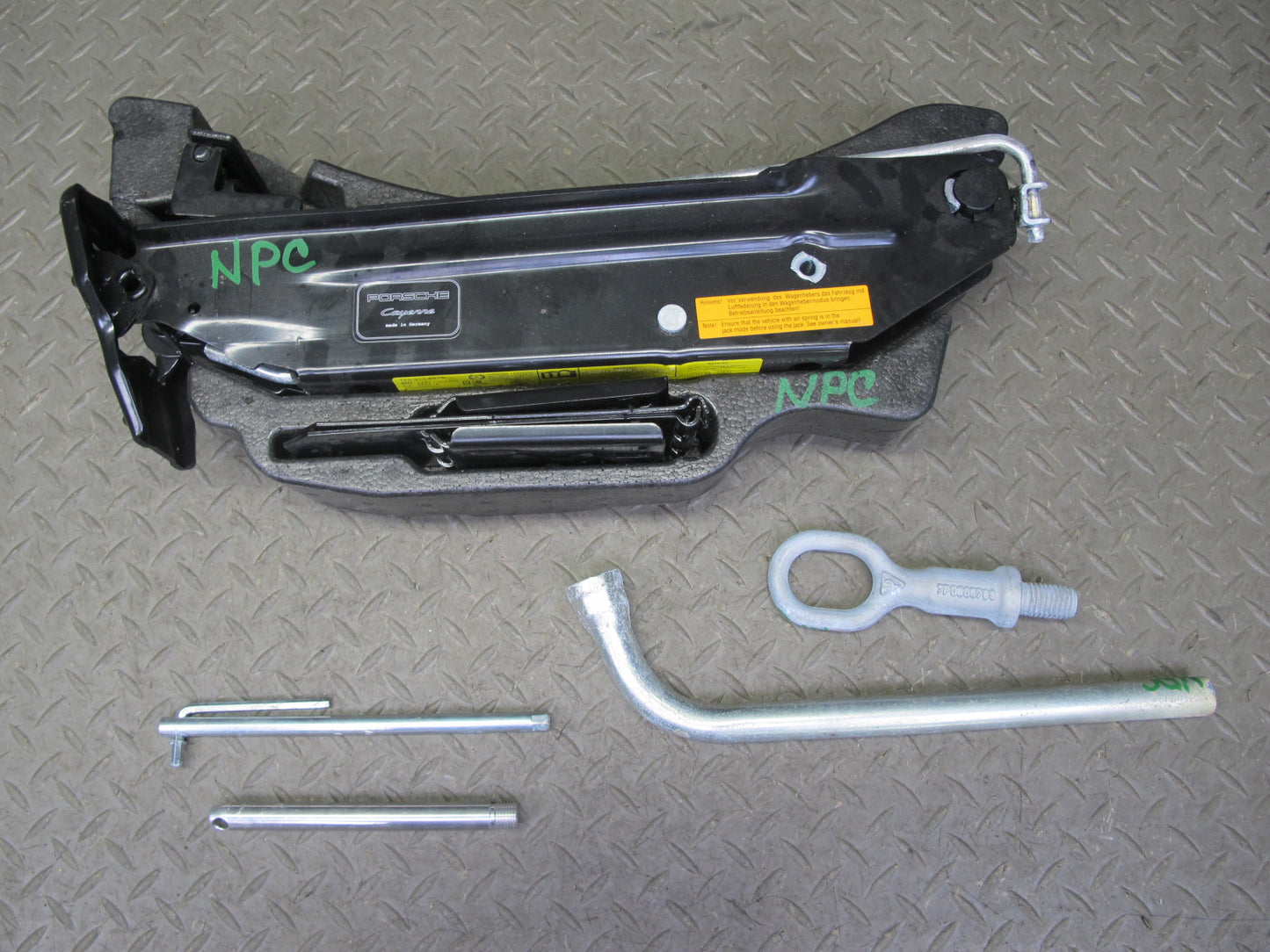 2011-2018 Porsche Cayenne 958 Rear Spare Tire Lift Jack Tool KIT W/ Foam Set