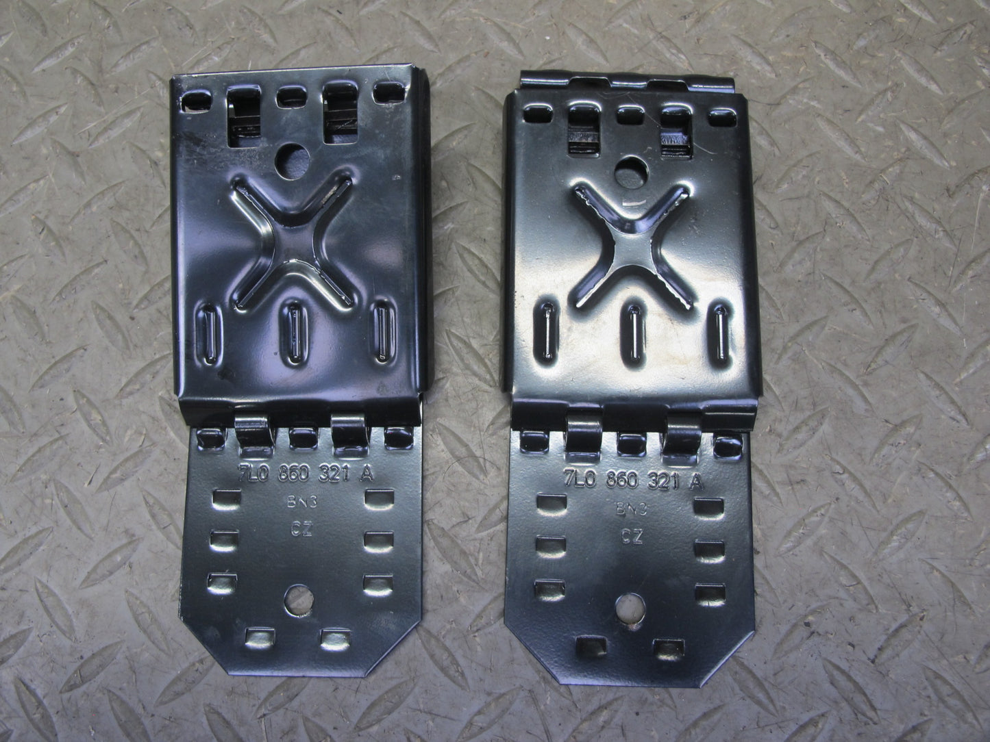 2011-2018 Porsche Cayenne 958 Rear Spare Tire Lift Jack Tool KIT W/ Foam Set