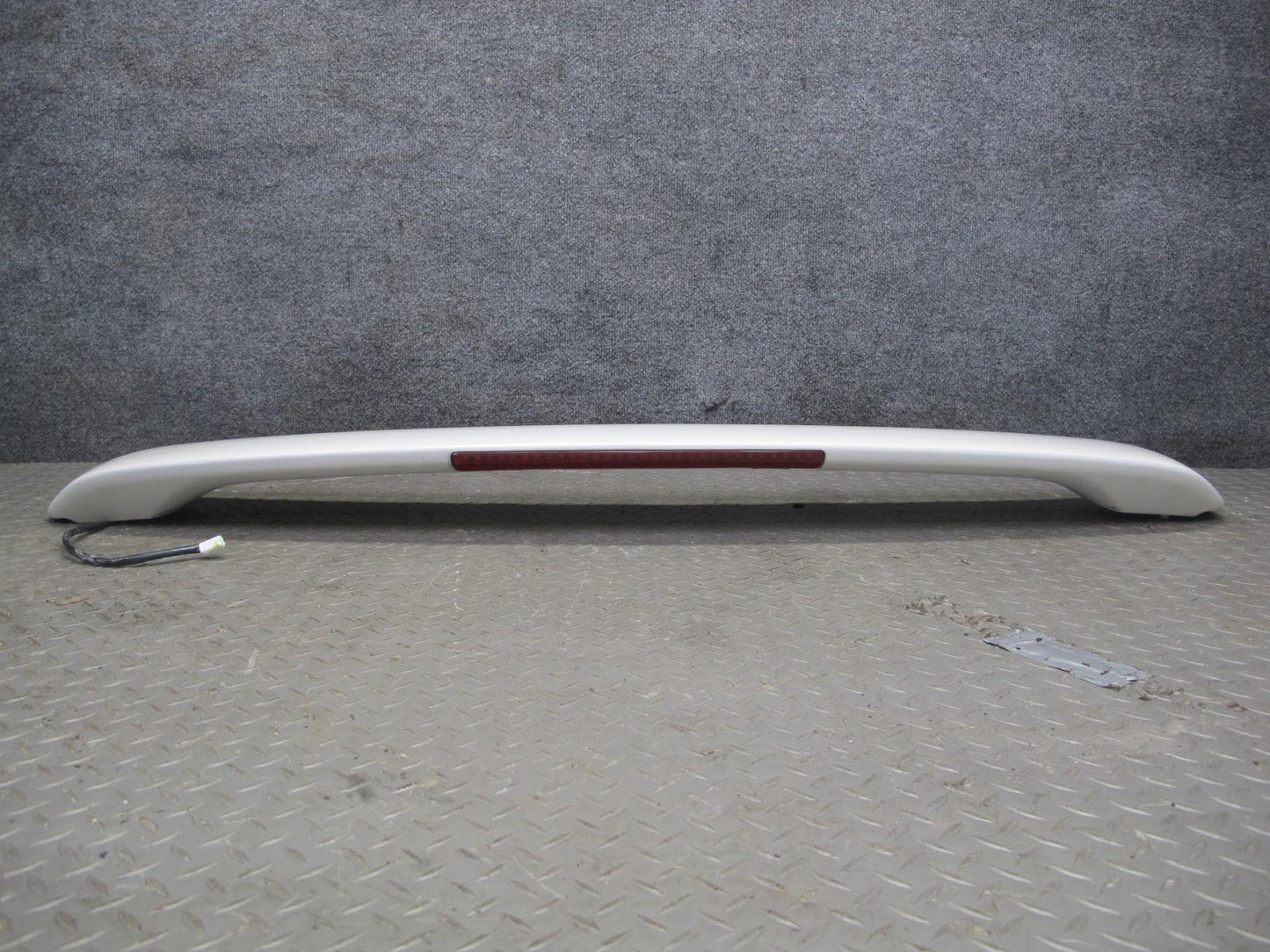 96-98 Toyota MARK2 JZX100 Tourer S Rear Trunk Lid Spoiler Wing w Brake Light OEM