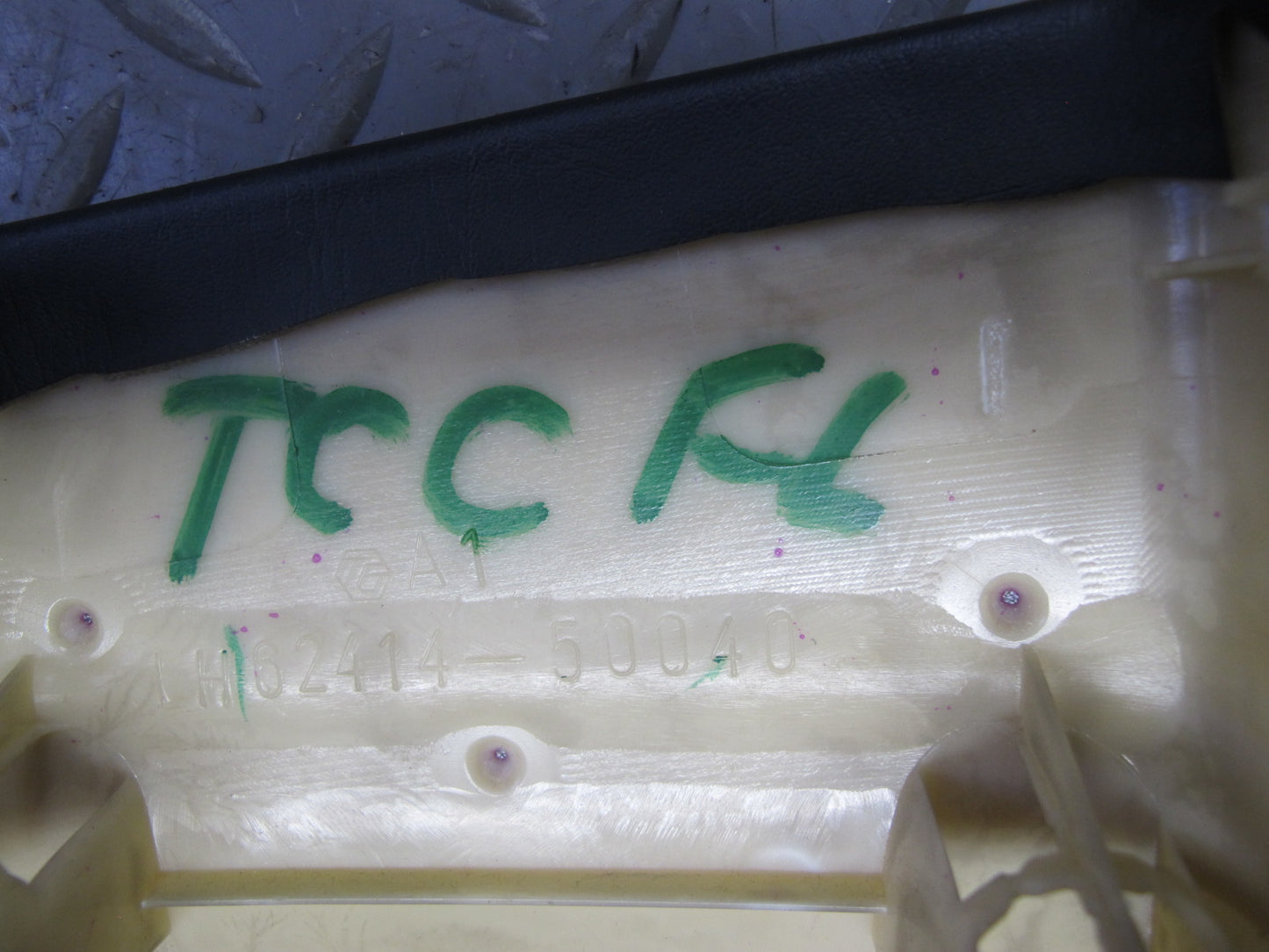 95-00 Toyota Celsior Lexus LS400 UCF20 Lower B Pillar Trim Cover Panel Set OEM