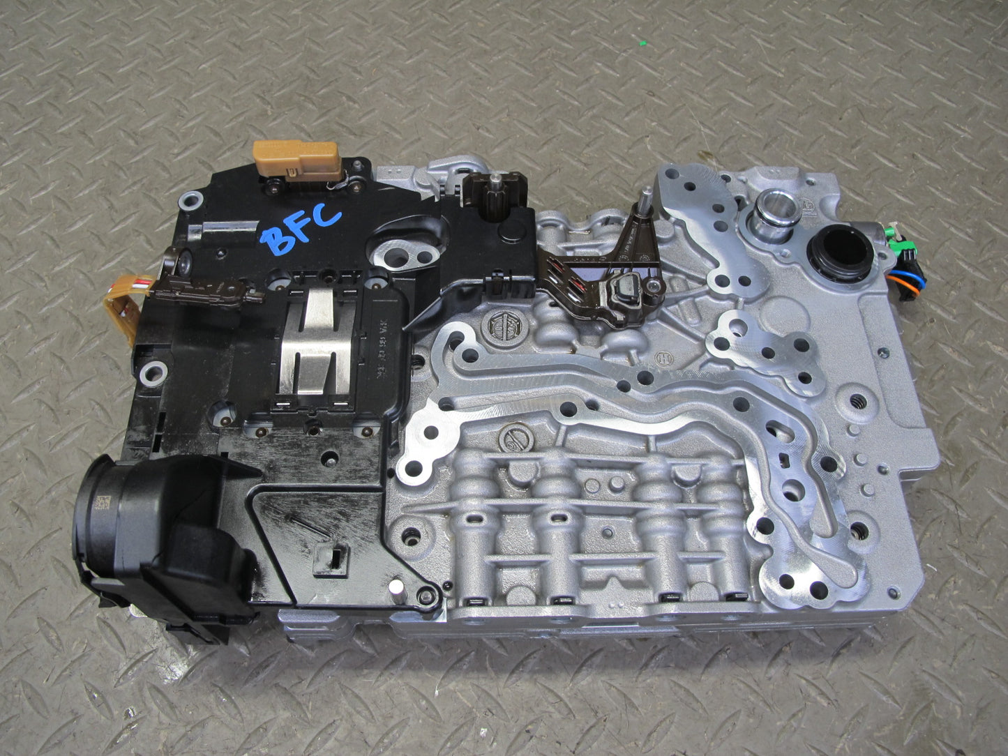 11-13 BMW F12 F13 F10 550i 8HP-70 A/T Transmission Valve Body Mechatronic OEM