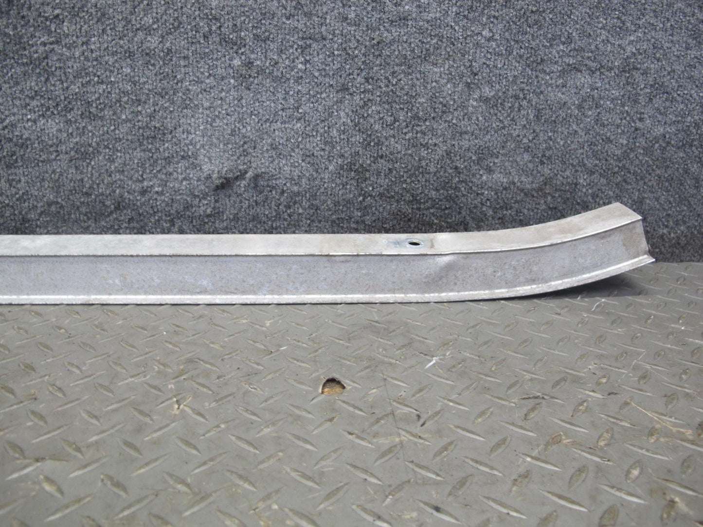 96-00 Toyota MARK2 JZX100 Tourer Rear Bumper Impact Reinforcement Bar OEM