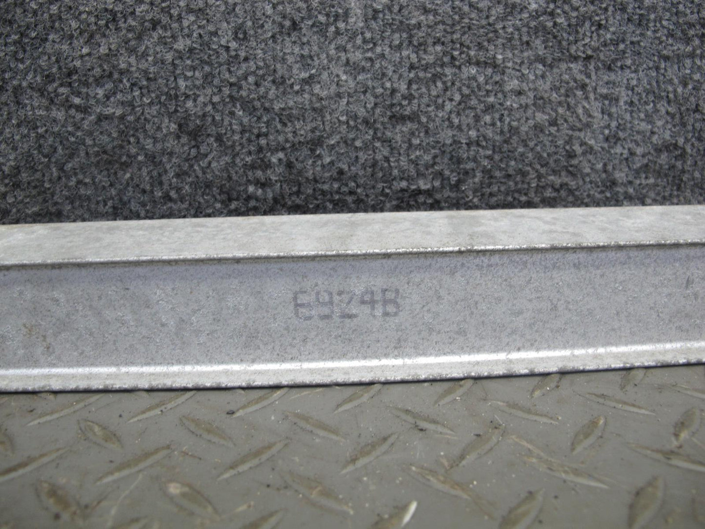 96-00 Toyota MARK2 JZX100 Tourer Rear Bumper Impact Reinforcement Bar OEM