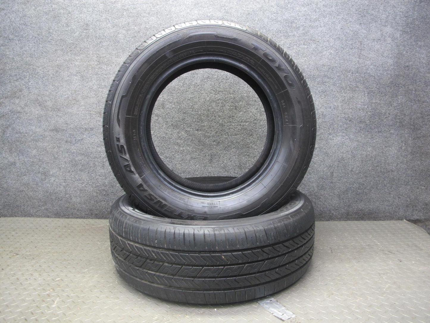 Set of 2 Toyo Extensa A/S II Tire 225/60 R16 98H 2323 10/32 Tread